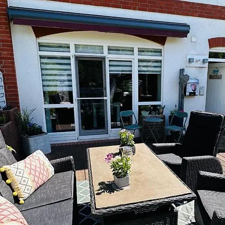 Nyaraló Haus Am Kanal. *