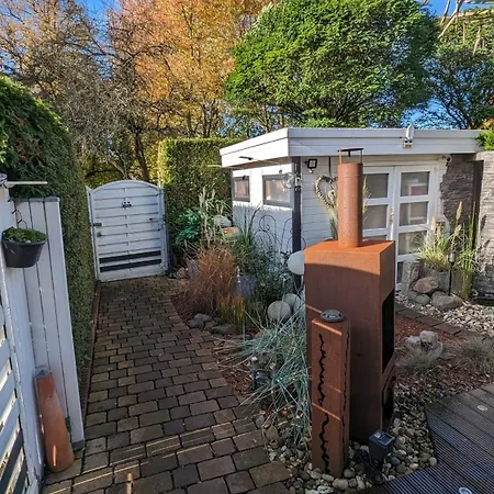 Nyaraló Haus Am Kanal. Lübeck