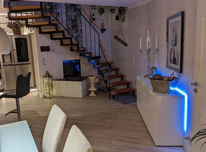 Haus Am Kanal. Semesterbostad
