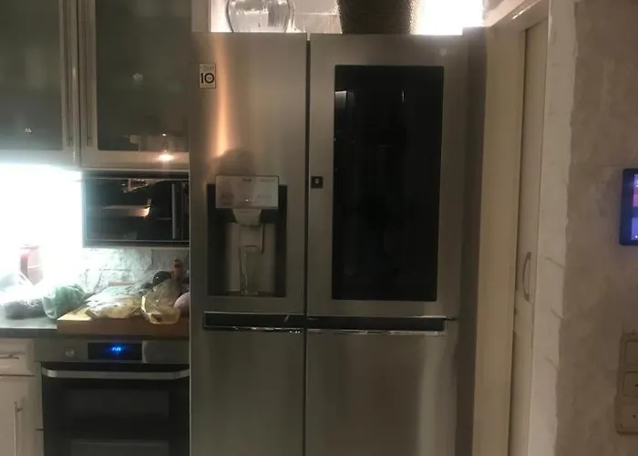 Haus Am Kanal. Lubeck